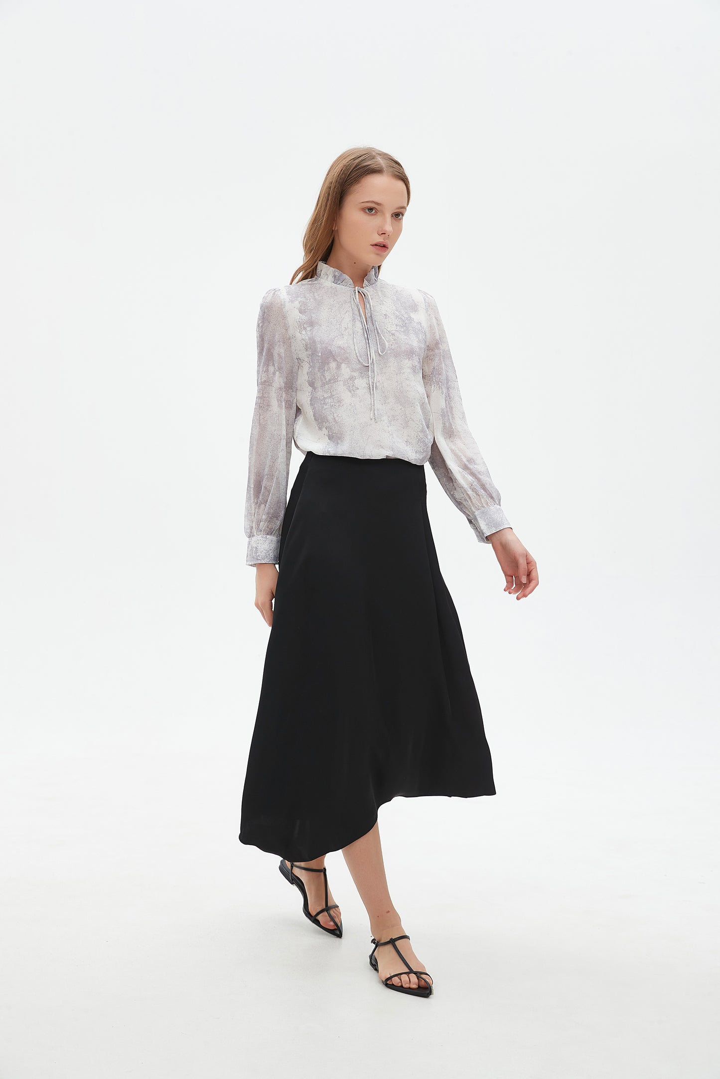 Vega asymmetrical skirt