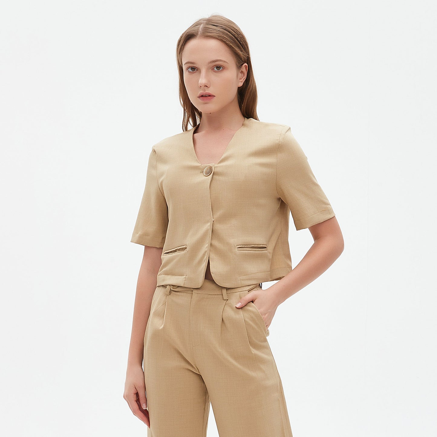 Palour shoulder padded cropped blazer