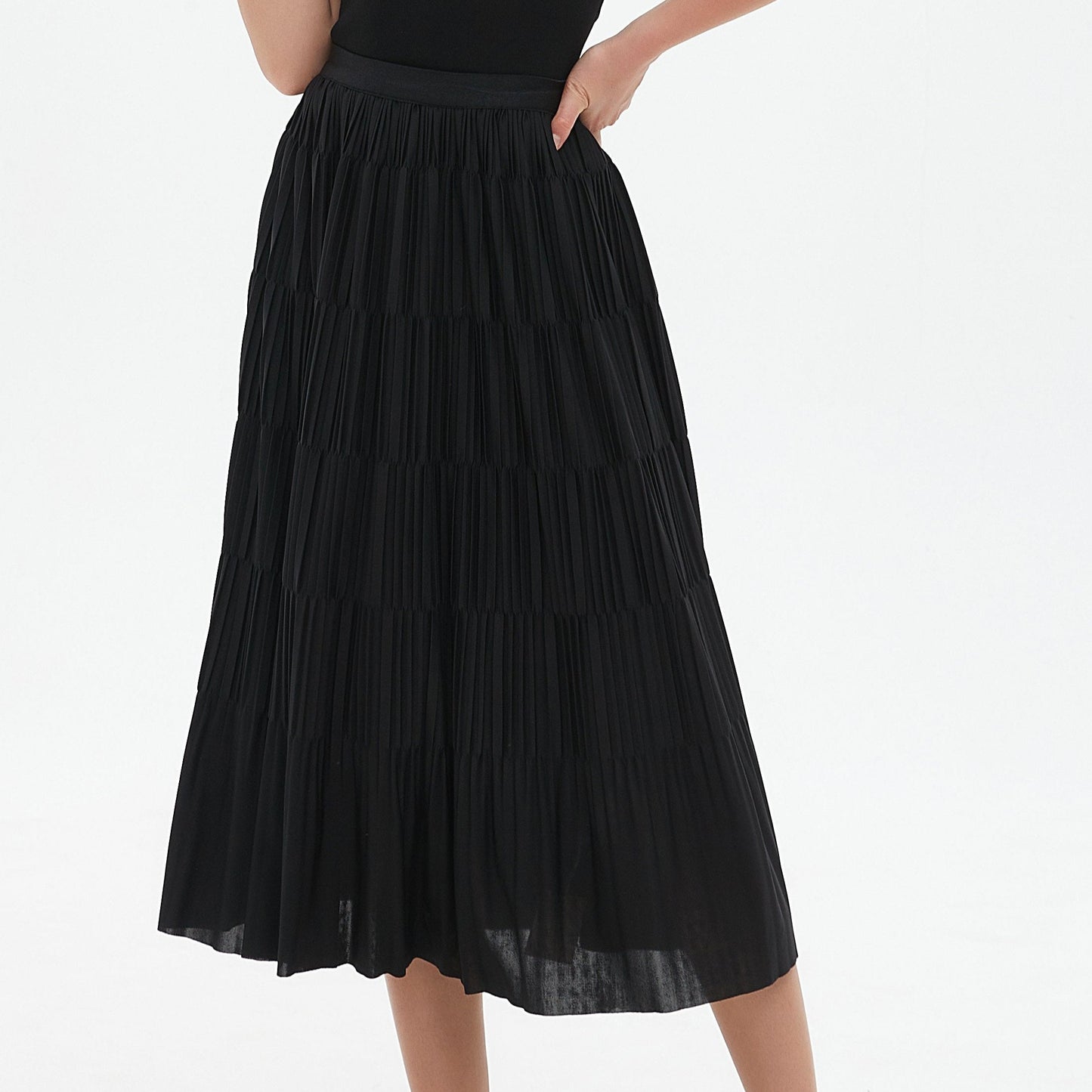 Bora pleated midi skirt with elastic waist