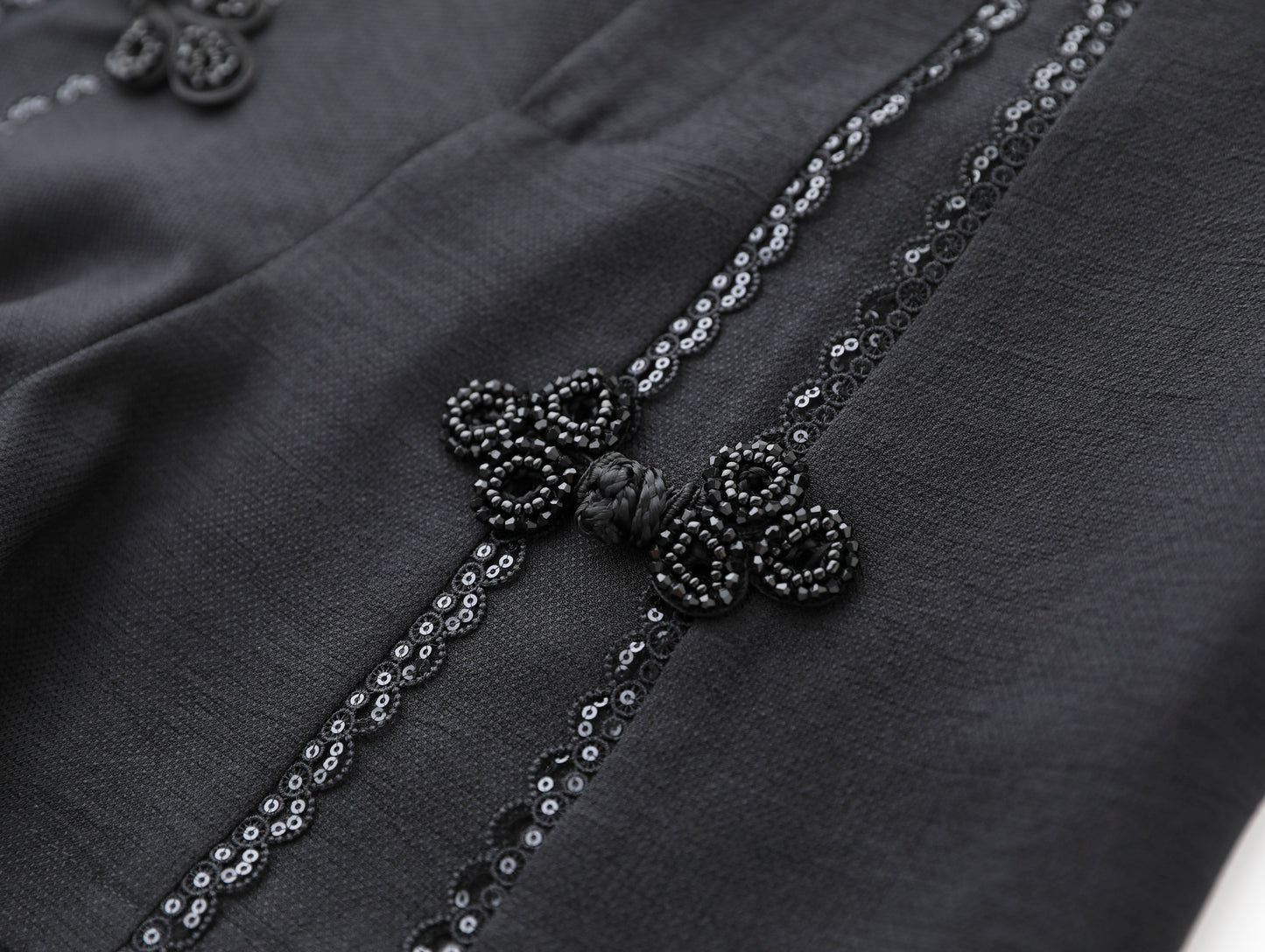 Malin lace shorts with mandarin collar detail