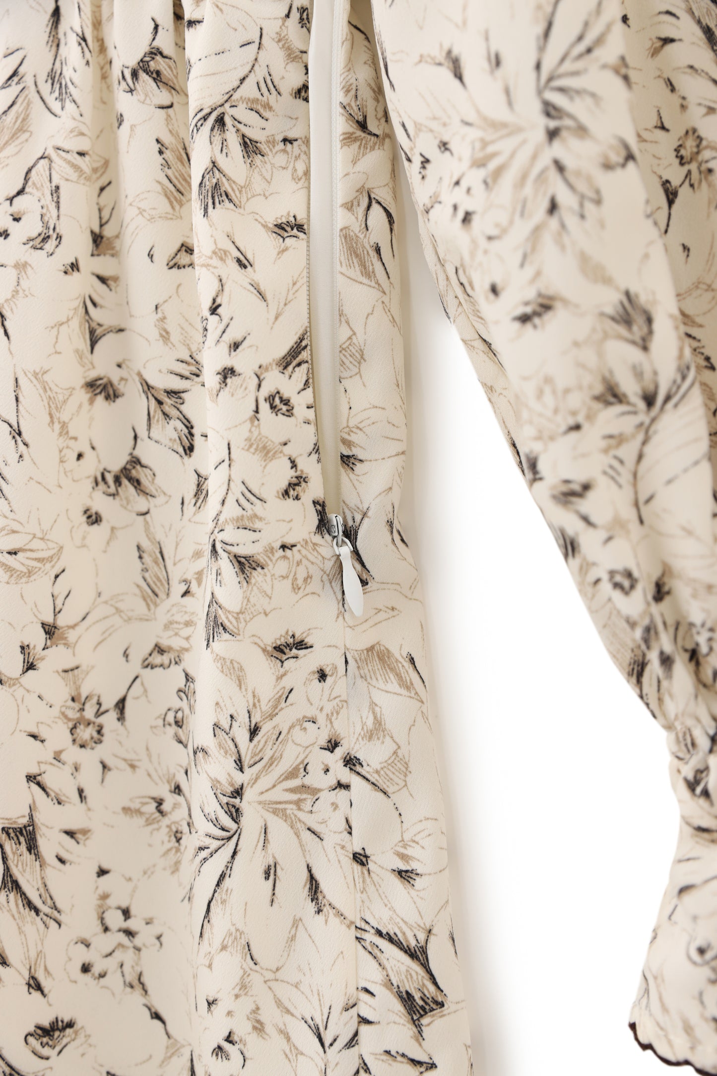 Jules floral hemp dress with elastic gathered waist and exquisite shank buttons