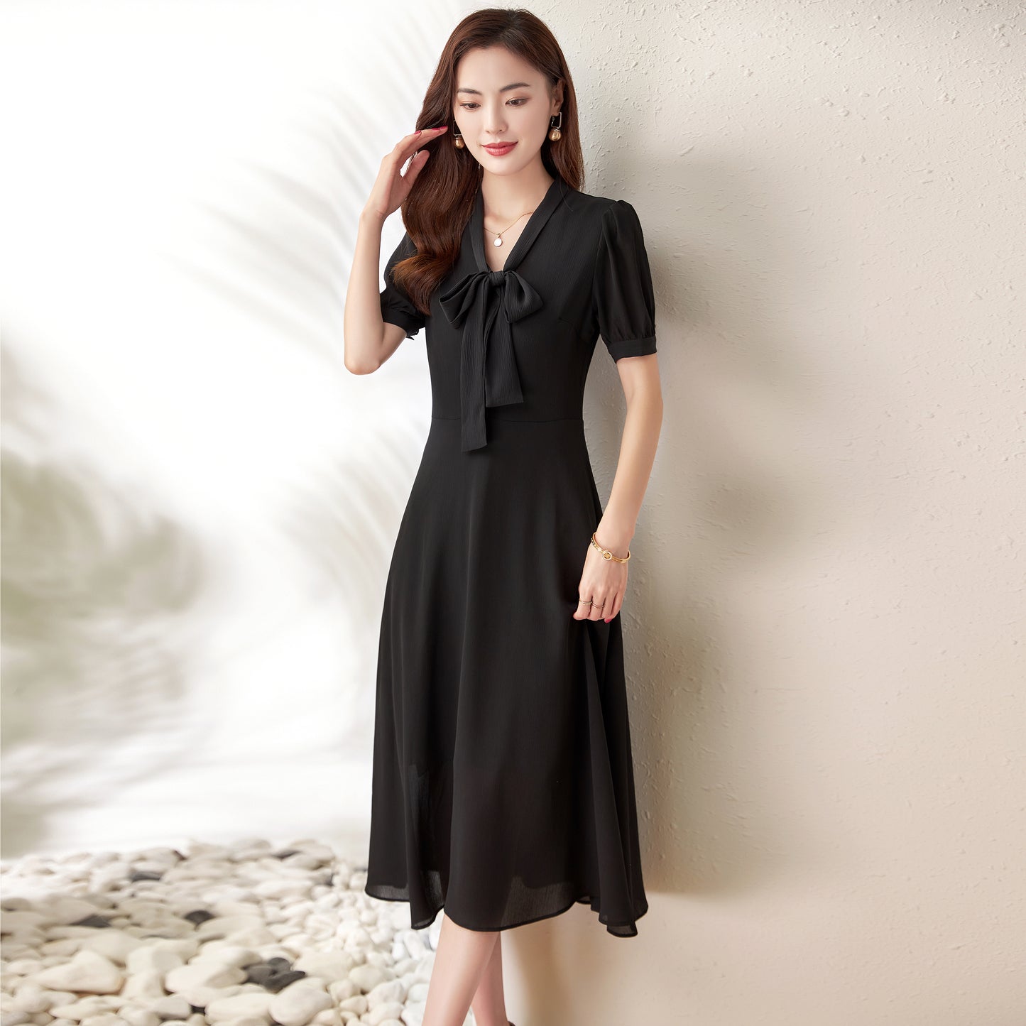 Ebba front ribbon crepe dress