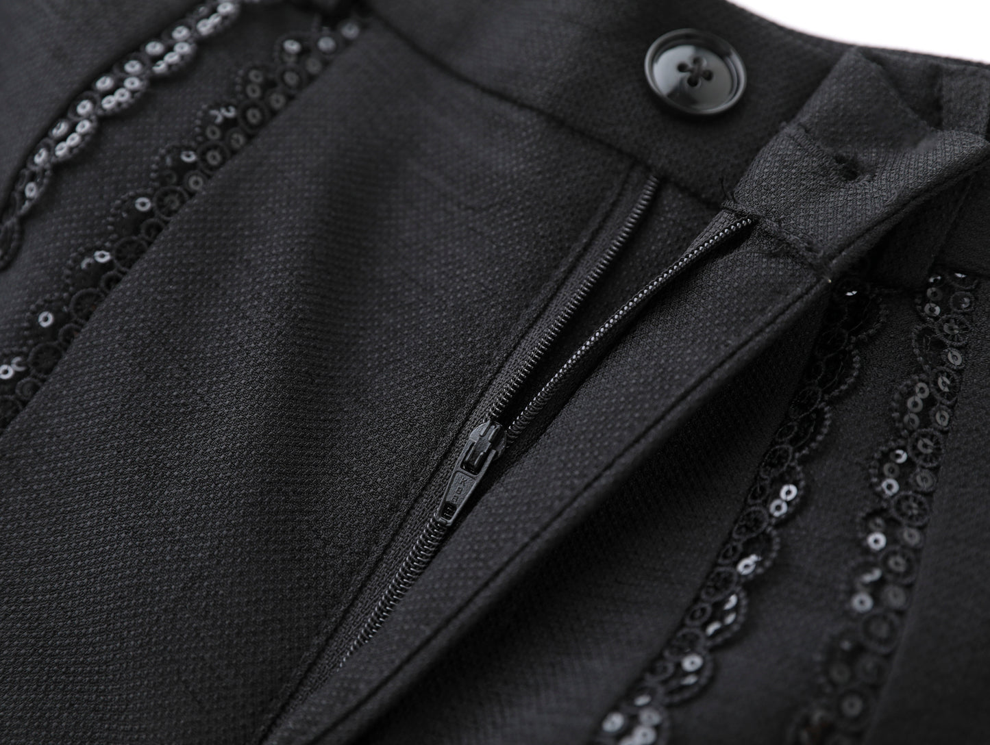 Malin lace shorts with mandarin collar detail