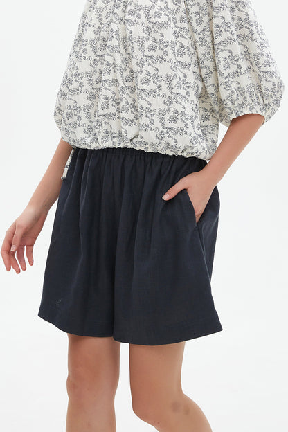 Joleen elastic waist shorts