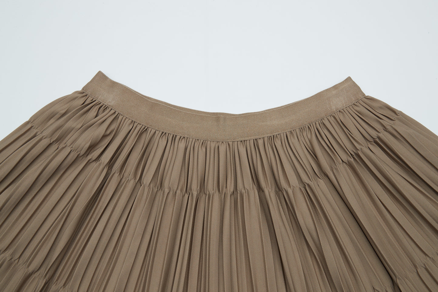 Bora pleated midi skirt with elastic waist