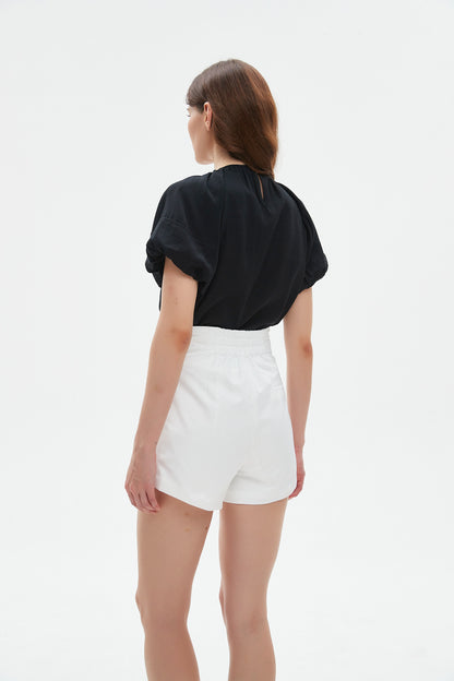 Tyla A line shorts with pocket and elastic waist