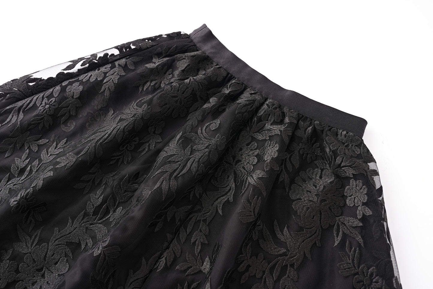 Yara A line lace embroidery skirt with elastic waist