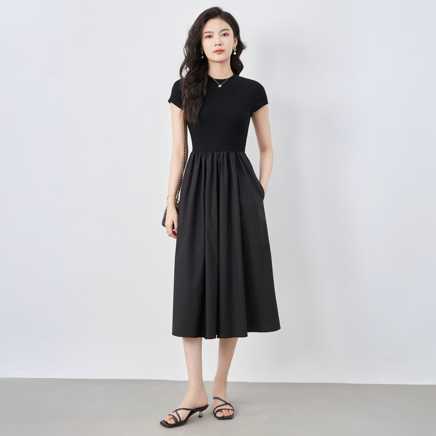 Jersey round neck A-Line midi dress – Thread Forest Jersey round neck A-Line midi dress – Thread Forest