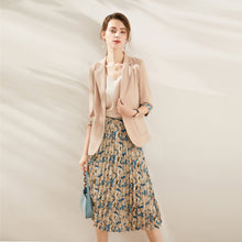 Load image into Gallery viewer, Cinzia Suit blazer with floral cuffs and pleated floral skirt
