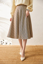 Load image into Gallery viewer, Mareike checkered skirt
