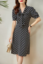 Load image into Gallery viewer, Noa polkadot front ribbon linen yarn dress
